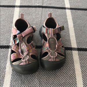 Girls Multicolor Keens, size 13